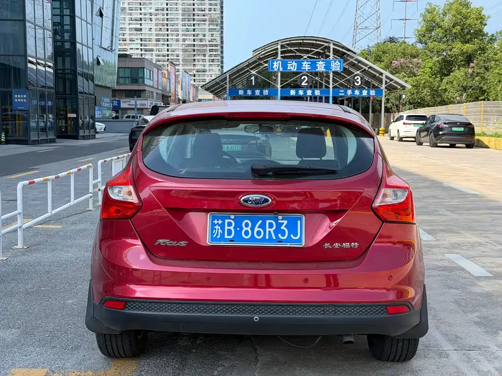 Ford Focus — миниатюра 5