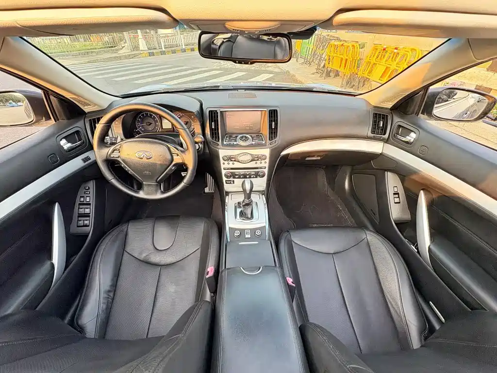 Infiniti G — миниатюра 14