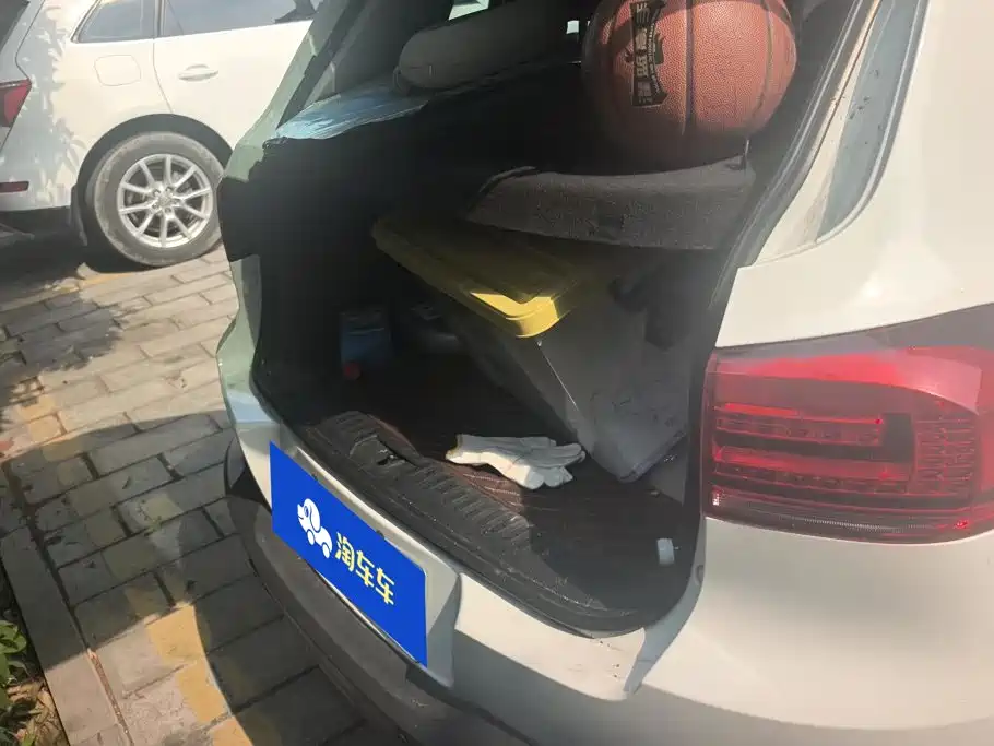 Volkswagen Tiguan — миниатюра 4