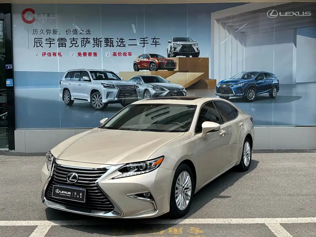 LEXUS ES