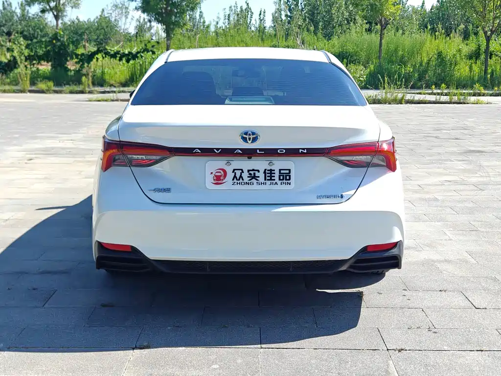 Toyota Avalon — миниатюра 8