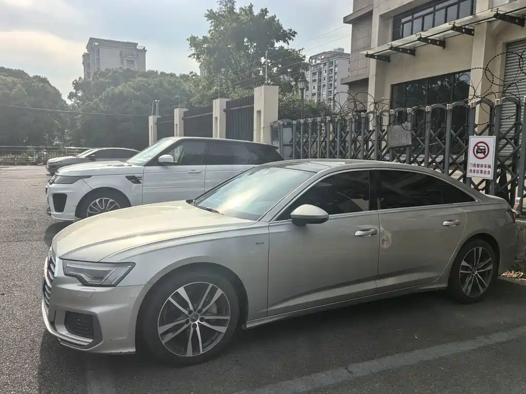 Audi A6L — миниатюра 6