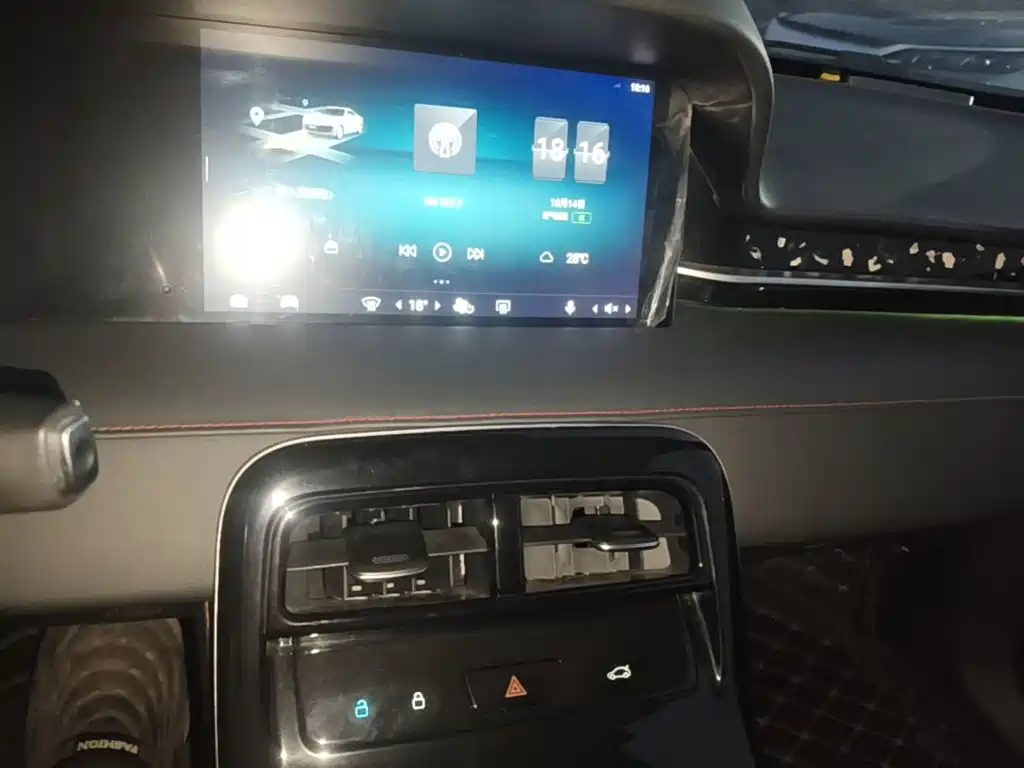 Leapmotor Leapmotor S01 — миниатюра 13