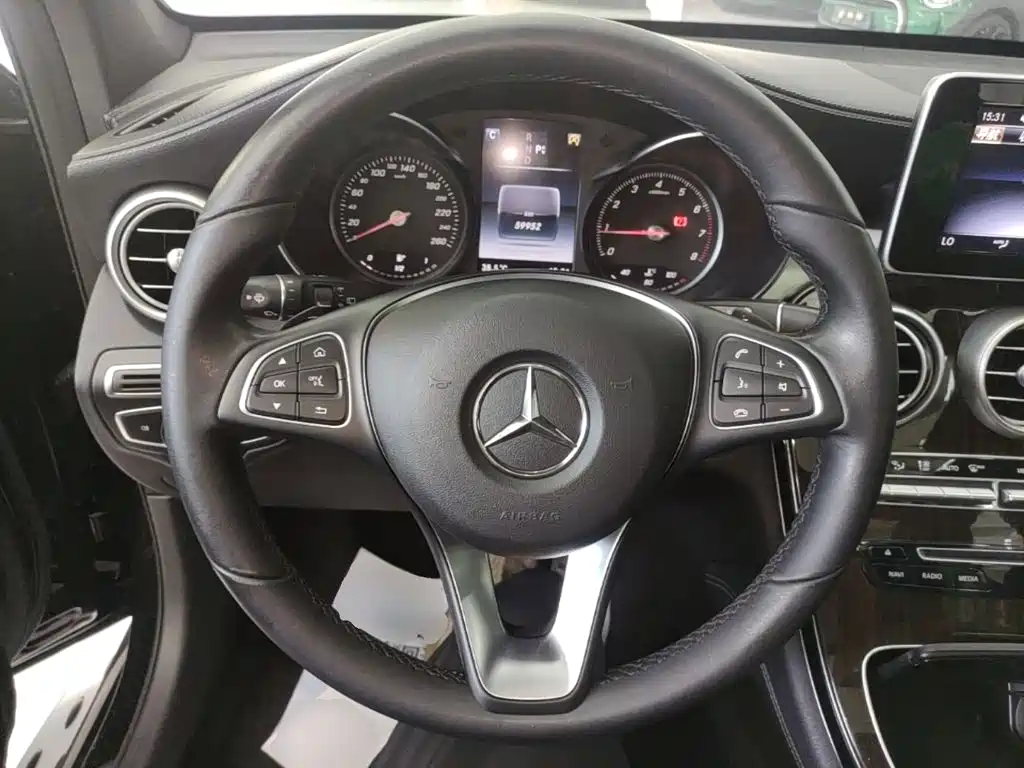 Mercedes-Benz GLC — миниатюра 11
