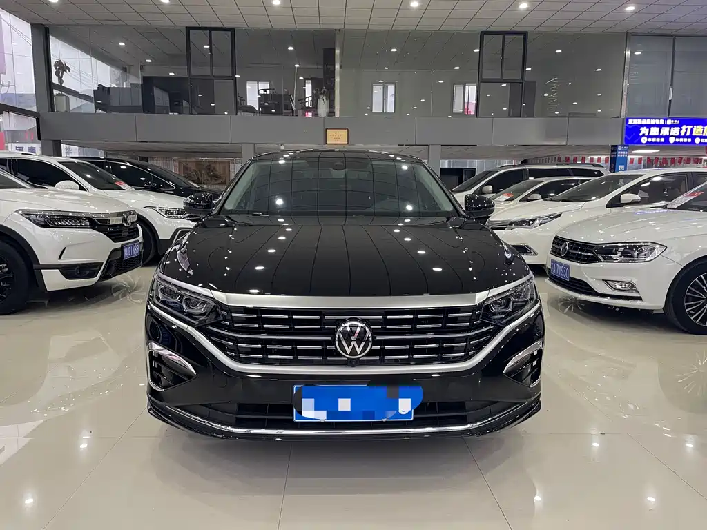 Volkswagen Passat 2025 380TSI