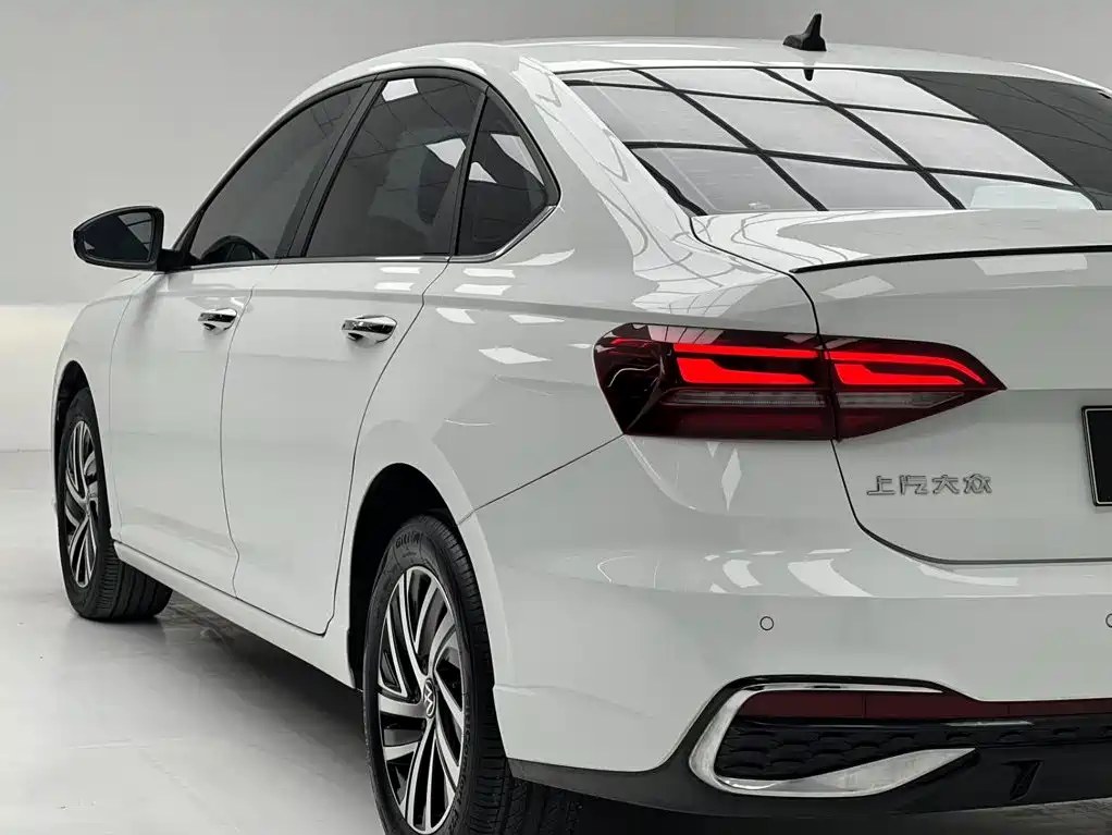 Volkswagen Lavida — миниатюра 16