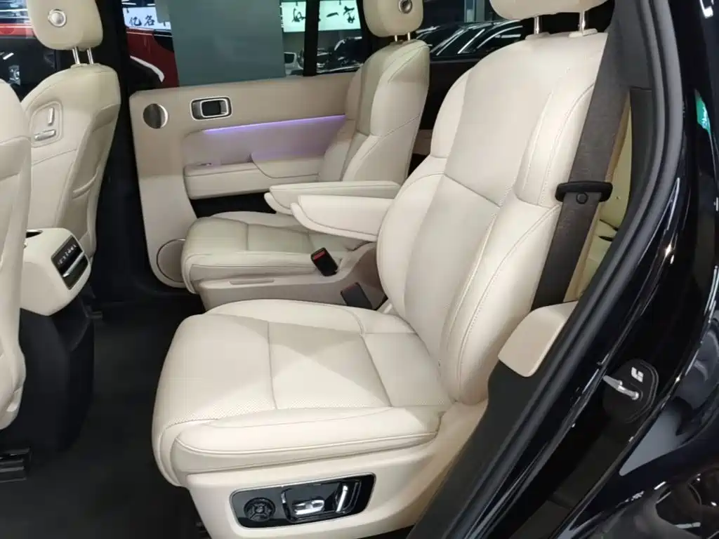 Li Auto Li L8 — миниатюра 17