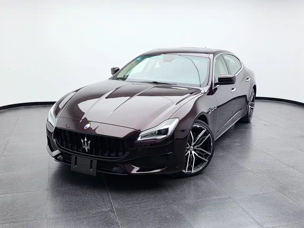 Maserati Quattroporte