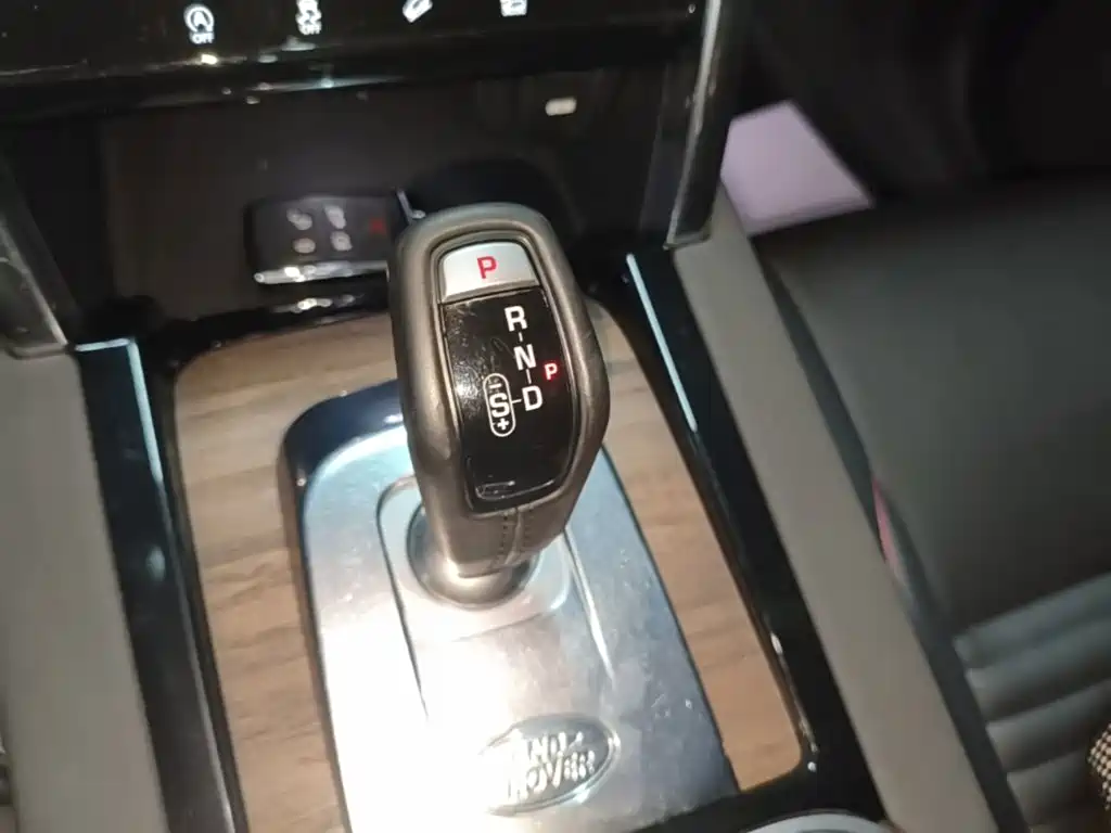 Land Rover Discovery Sport — миниатюра 14