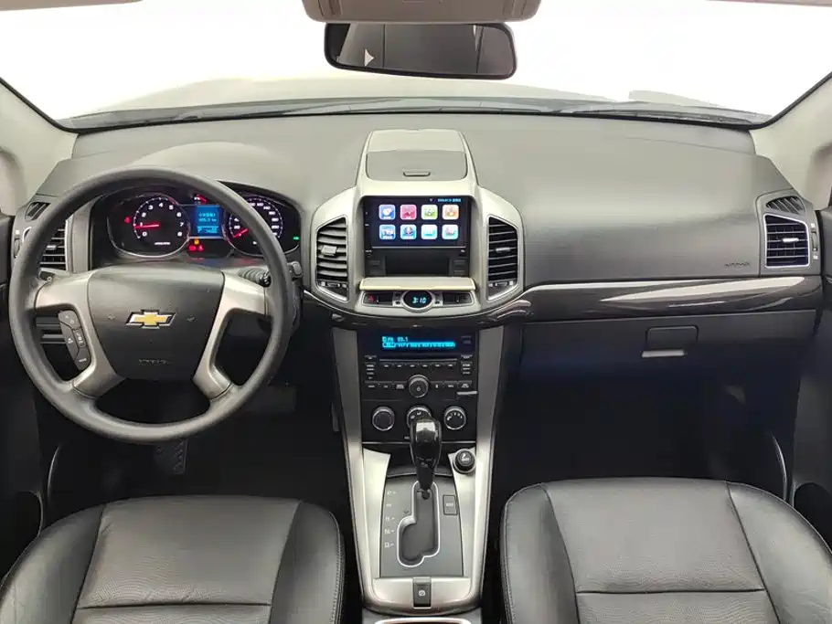 Chevrolet Captiva — миниатюра 12