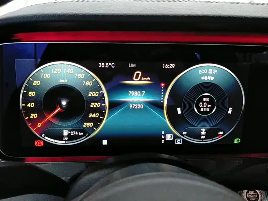 Mercedes-Benz E-Class — миниатюра 12