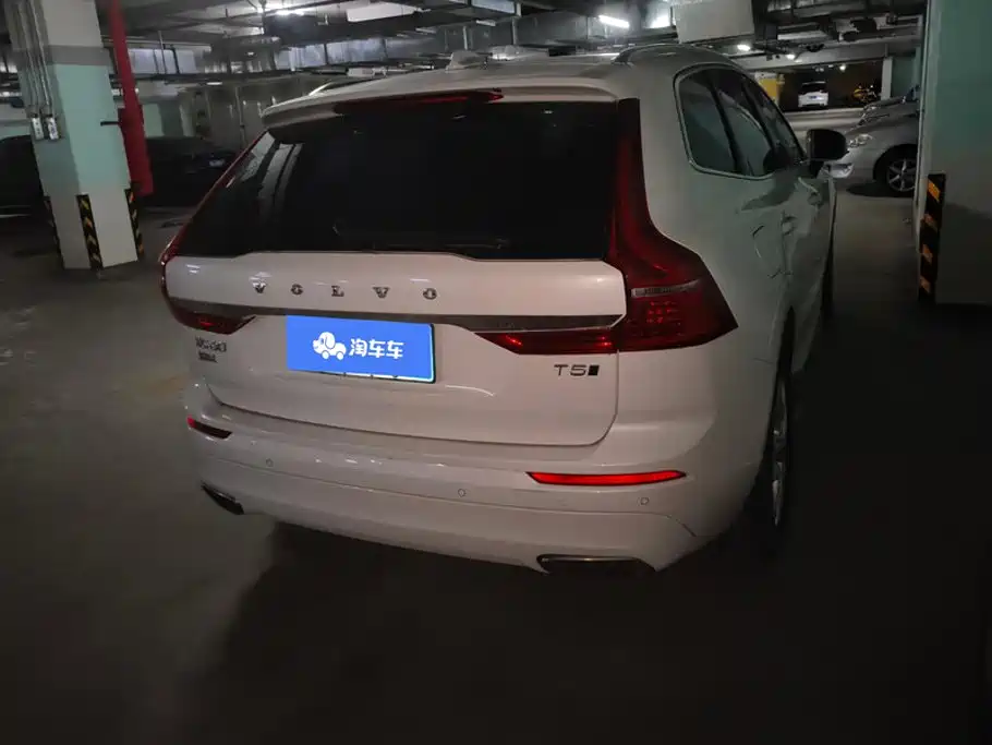 Volvo XC60 2019 T5 V