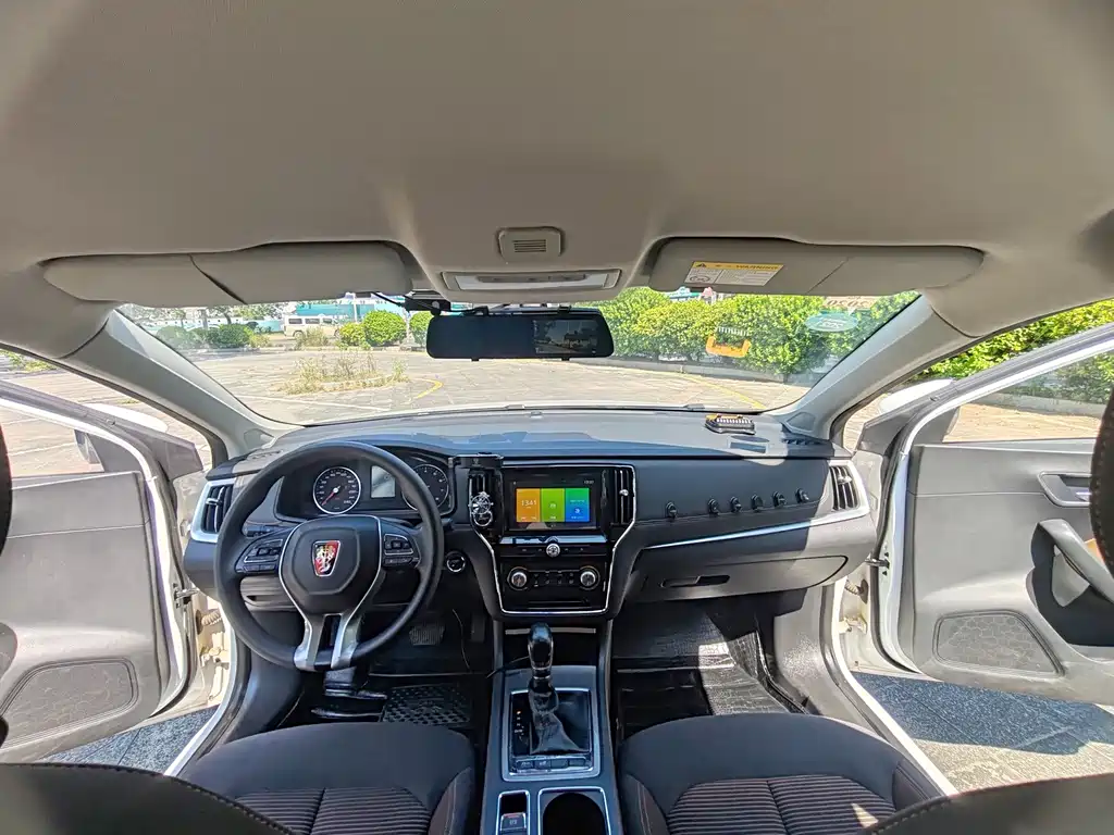 Roewe i6 Classic — миниатюра 12