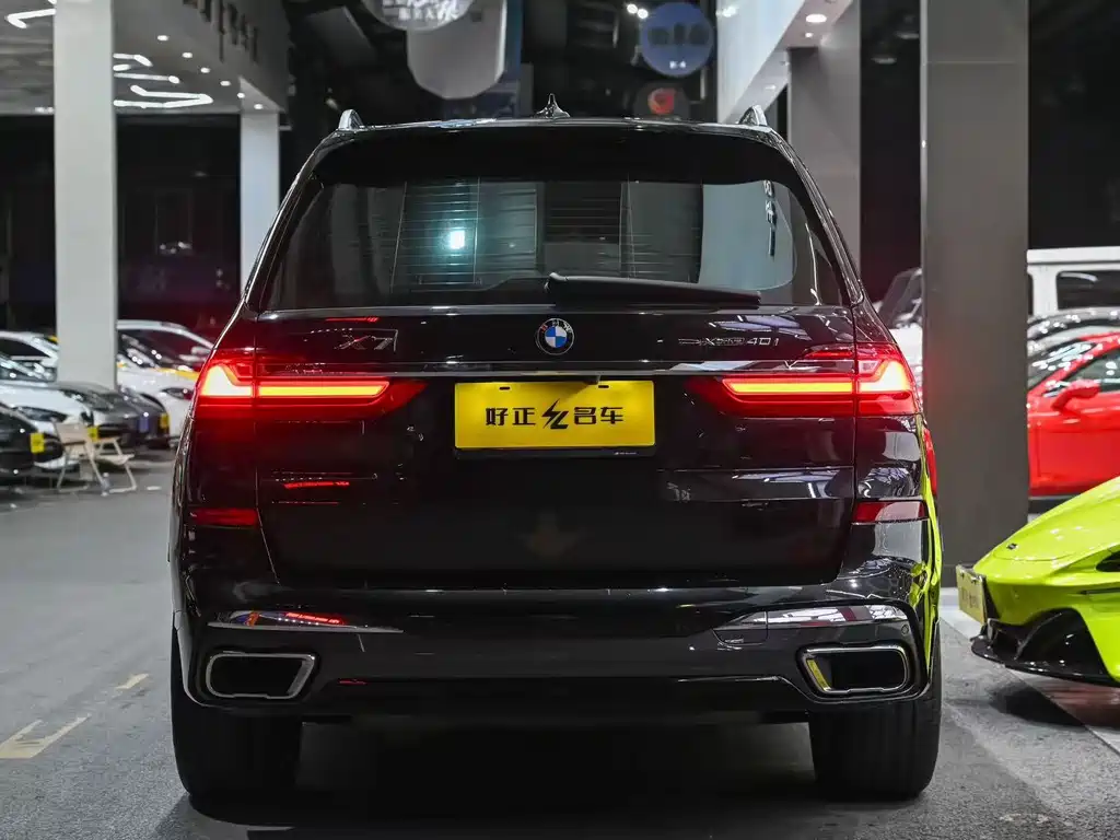 BMW X7 xDrive40i Premium Type M Sport Package, фото 5