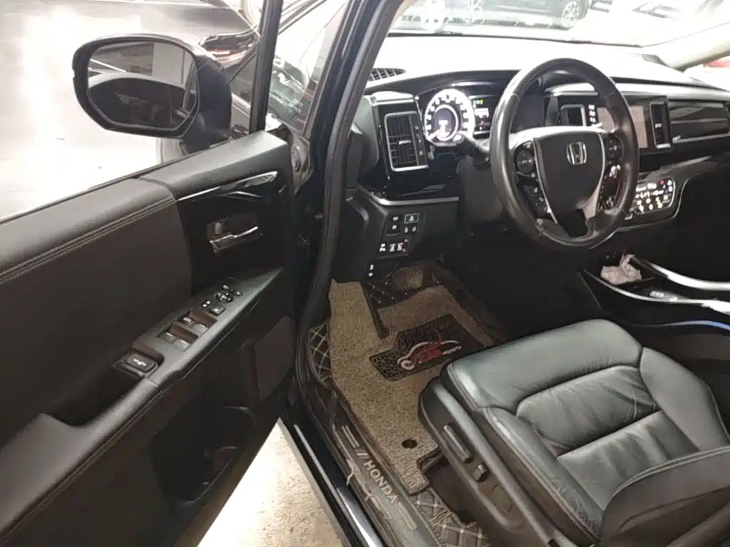 Honda Elysion — миниатюра 16