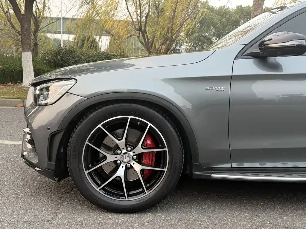 MERCEDES-BENZ GLC COUPE AMG