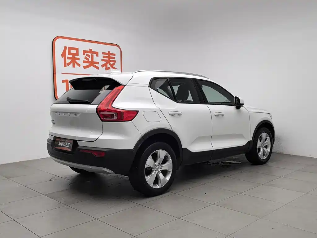 Volvo XC40 — миниатюра 2