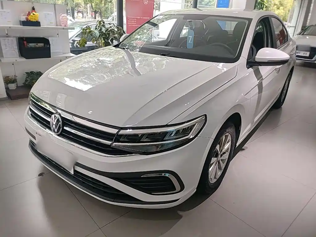 Volkswagen Bora 2023 200TSI DSG