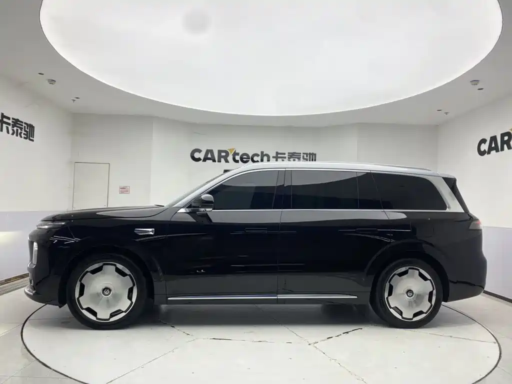 Leapmotor D19 2026 720 мест