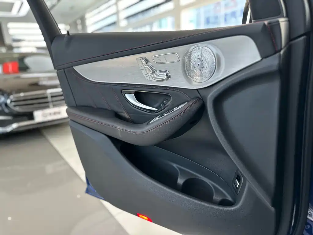 MERCEDES-BENZ GLC AMG