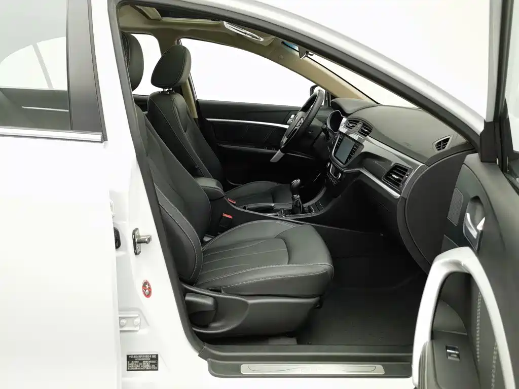 Geely Emgrand — миниатюра 23