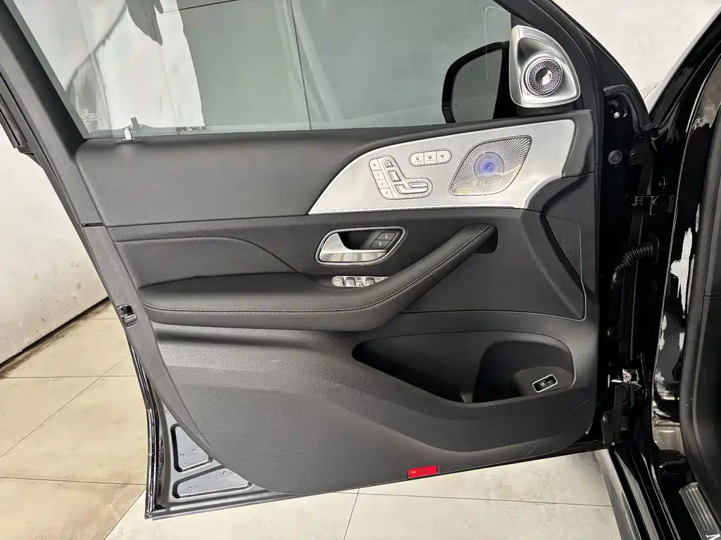 Mercedes-Benz GLE Coupe — миниатюра 11