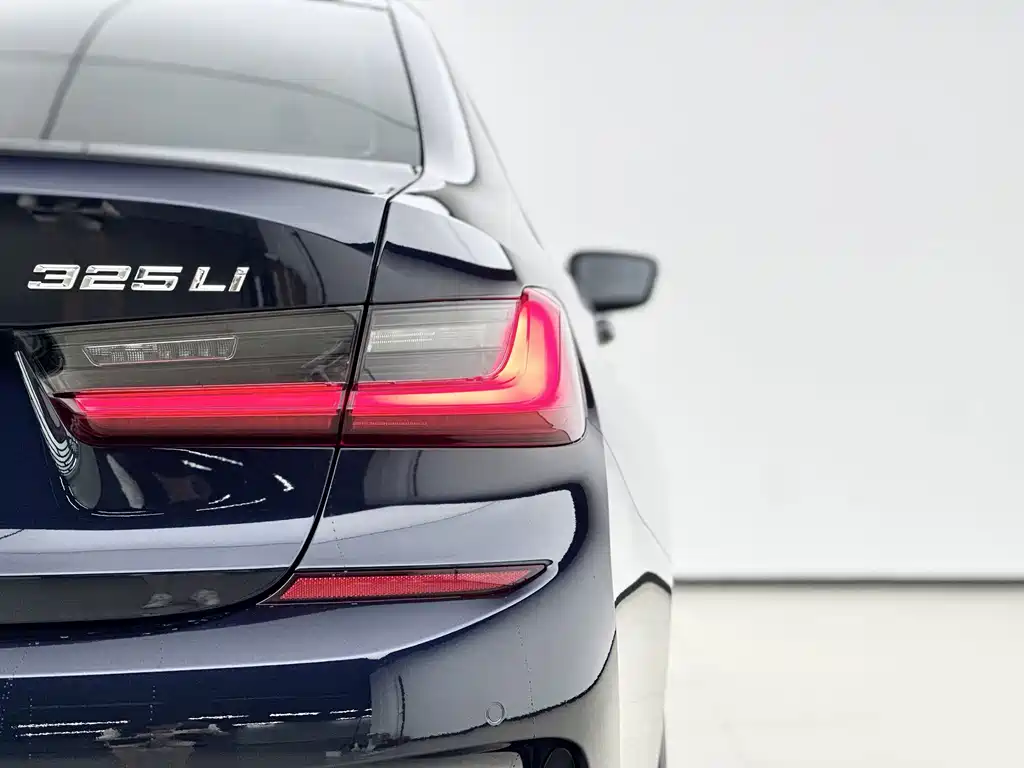 BMW 3 Series — миниатюра 15