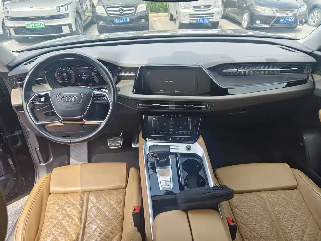 Audi Q6 — миниатюра 5