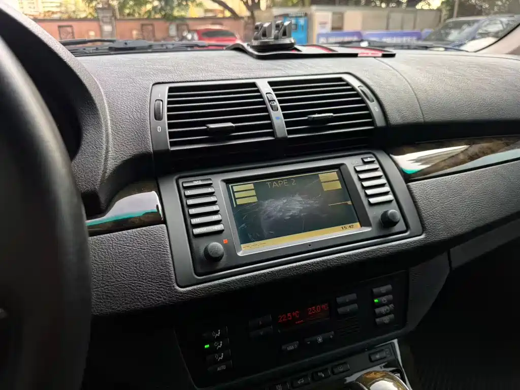 BMW X5 (Import) — миниатюра 19