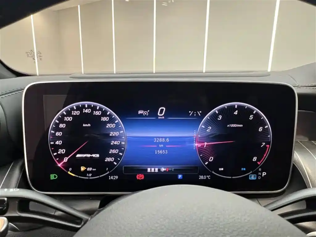 Mercedes-Benz GLC AMG — миниатюра 12