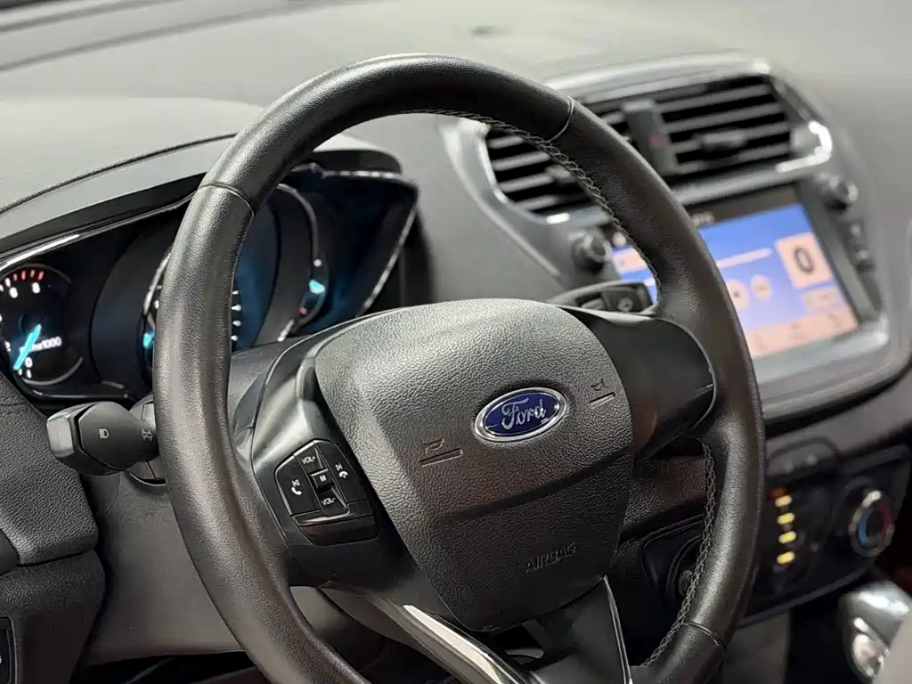Ford Escort — миниатюра 22