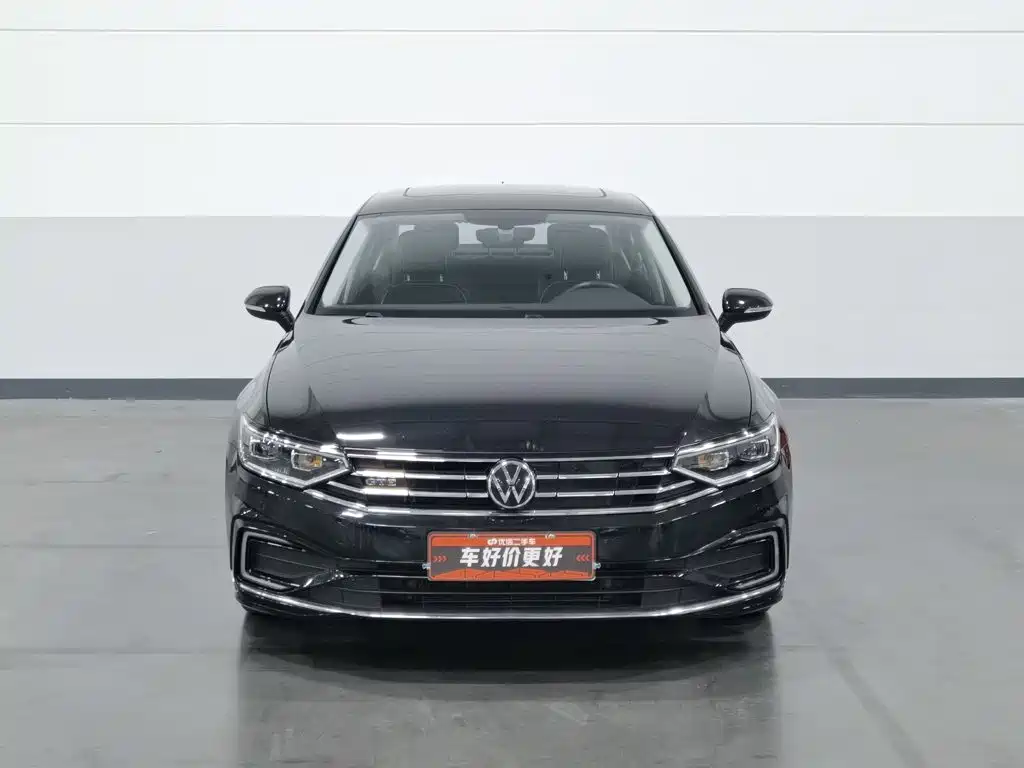 Volkswagen Magotan PHEV — миниатюра 3
