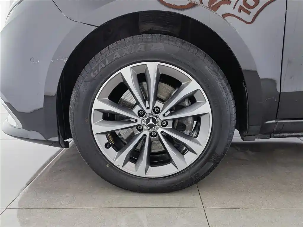 MERCEDES-BENZ V CLASS