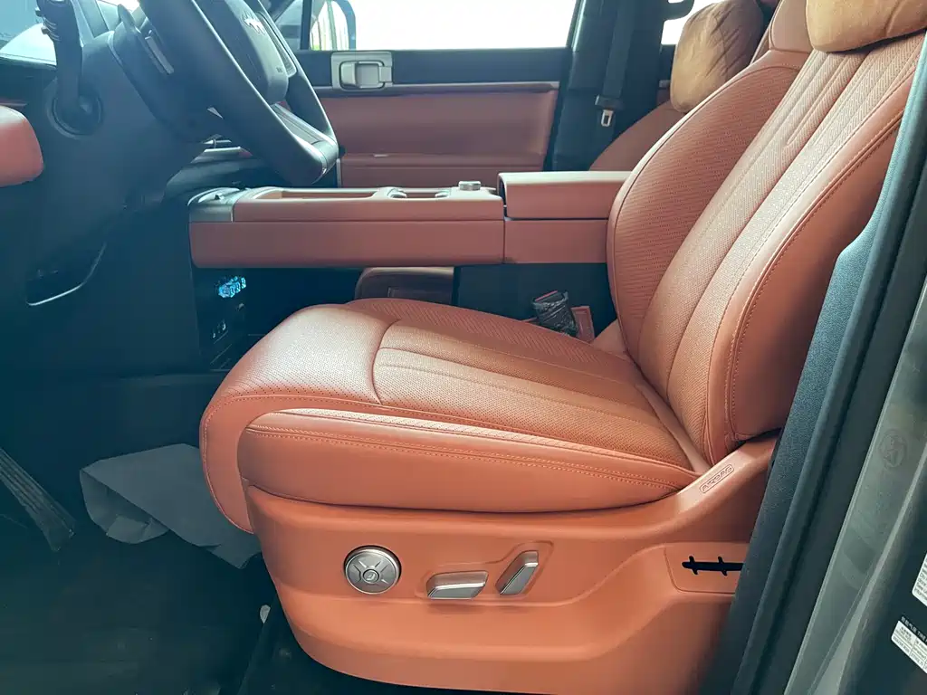 Fangchengbao Leopard 7 7 2025 190KM Ultra