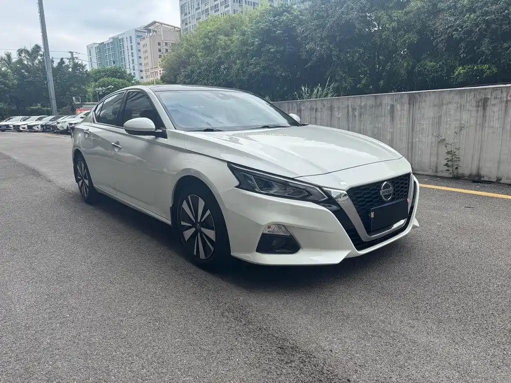 NISSAN TEANA
