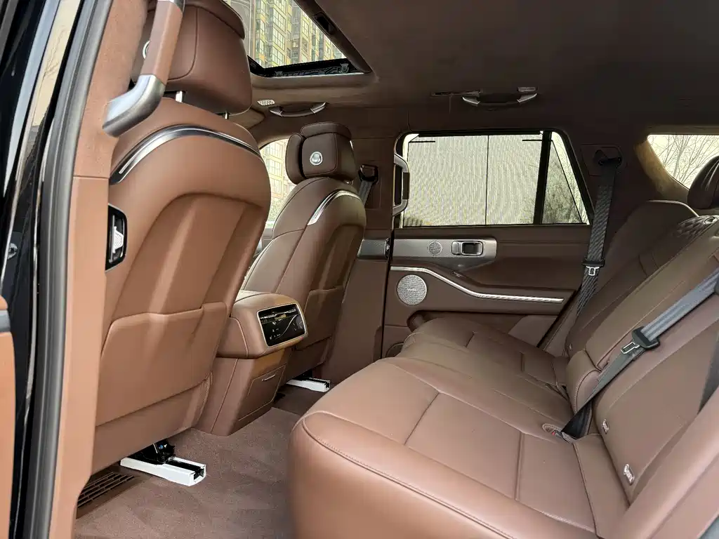 TANK TANK 700 NEW ENERGY