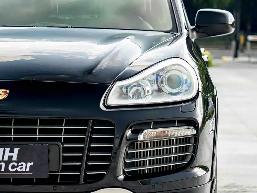 Porsche Cayenne — миниатюра 3