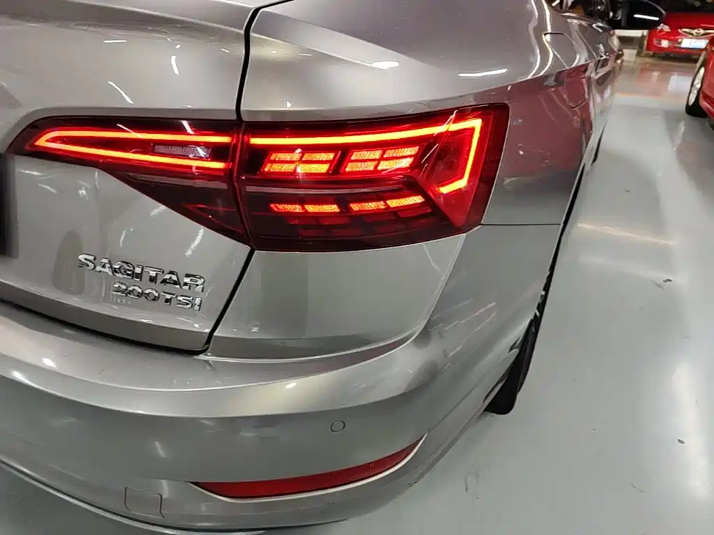 Volkswagen Sagitar 2020 200TSI DSG Comfort VI