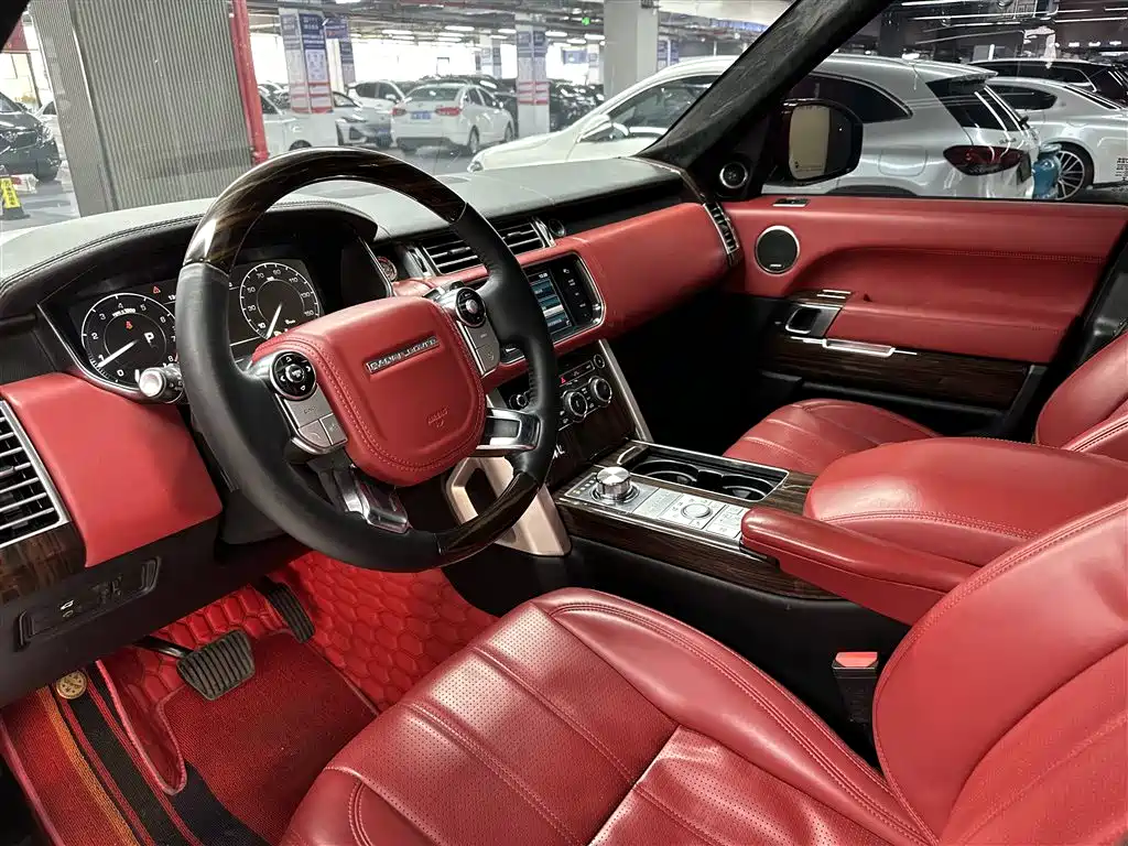 Land Rover Range Rover 2014 3.0T Executive 5 мест