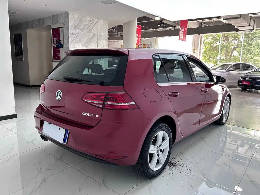 Volkswagen Golf 2015 1.4TSI AT Luxury