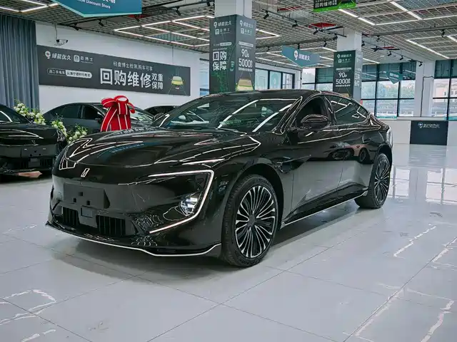 2025 Avatr 12
