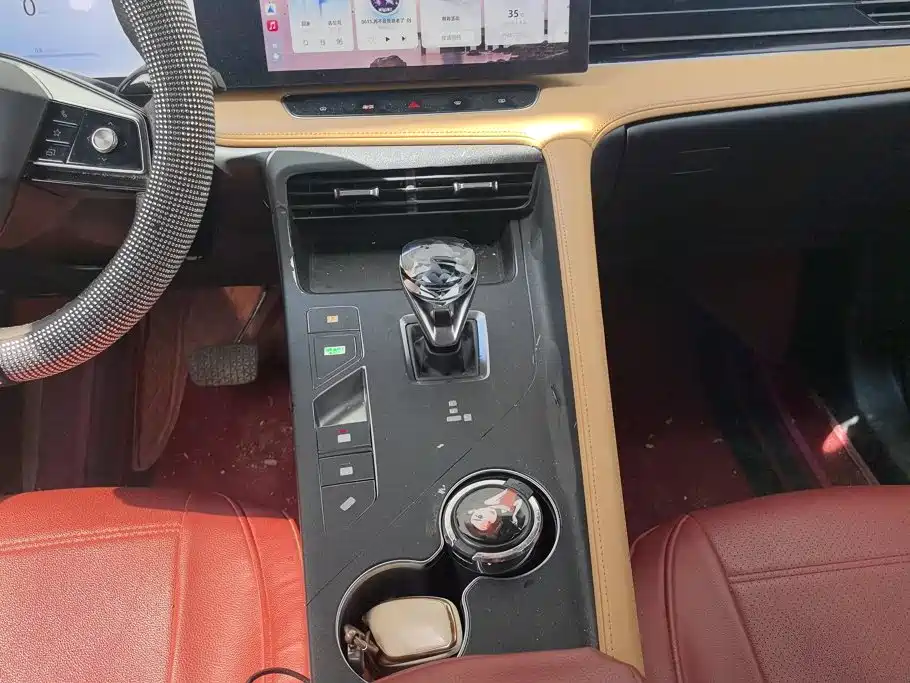 Roewe RX5 — миниатюра 16