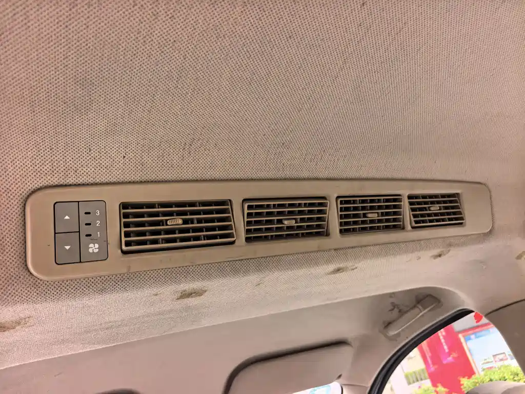 Wuling Rongguang V — миниатюра 17