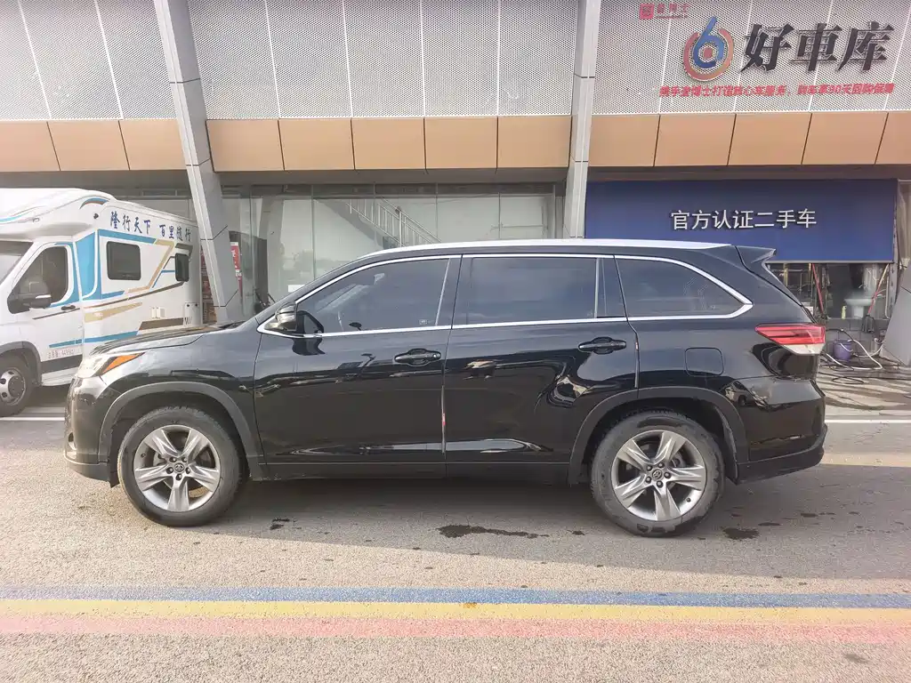 Toyota Highlander — миниатюра 3