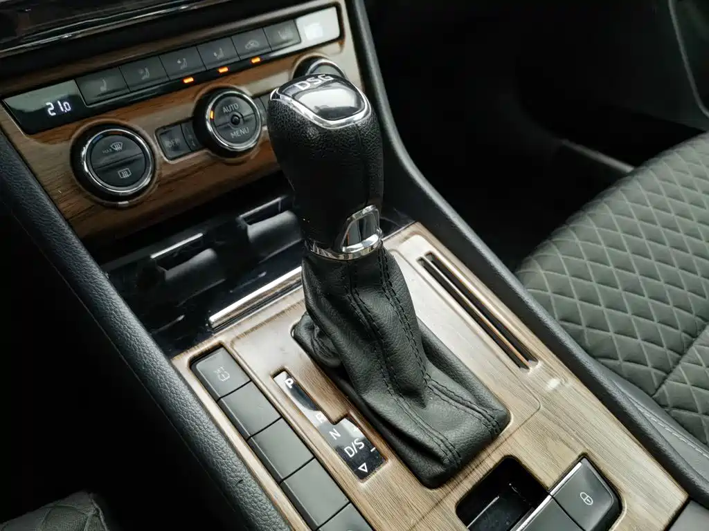Skoda Superb — миниатюра 13