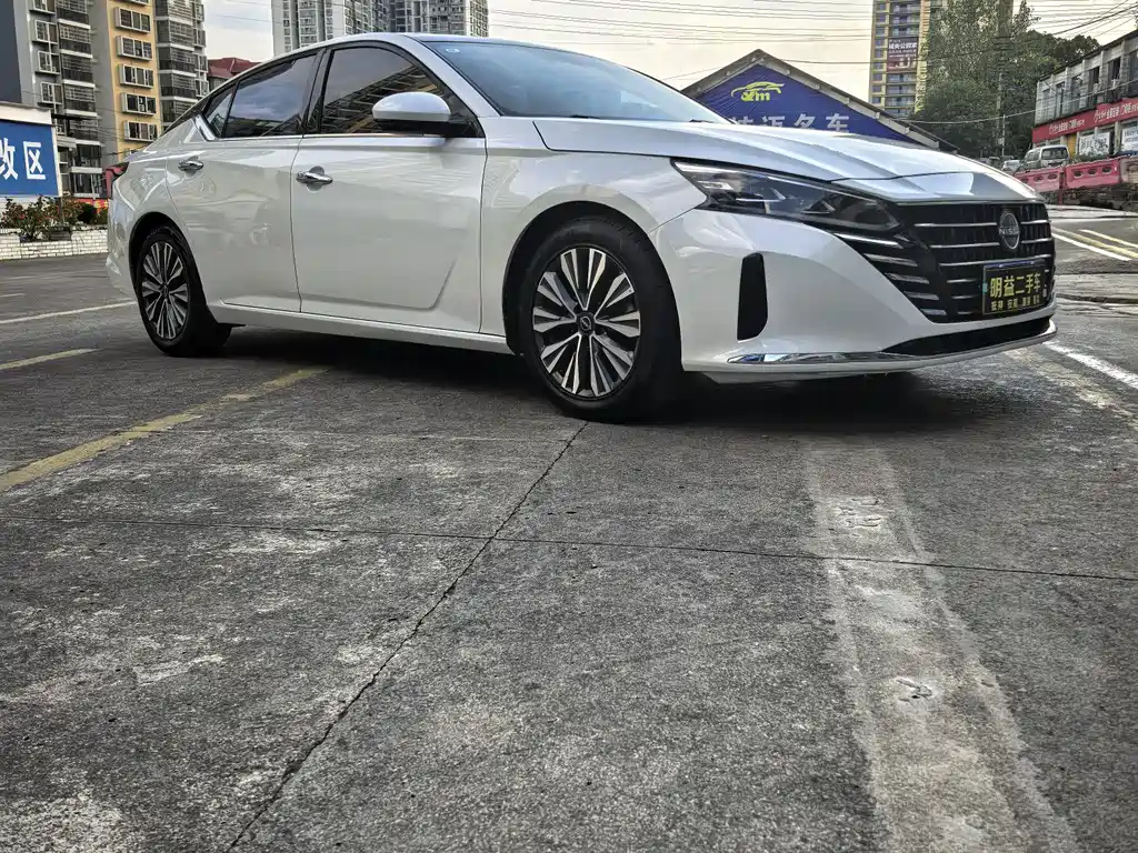 NISSAN TEANA