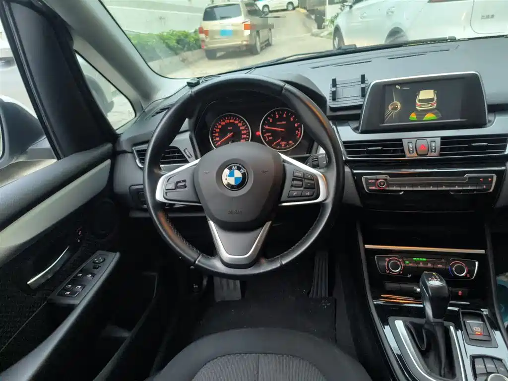 BMW 2 серии 2 2016 218i Fashion