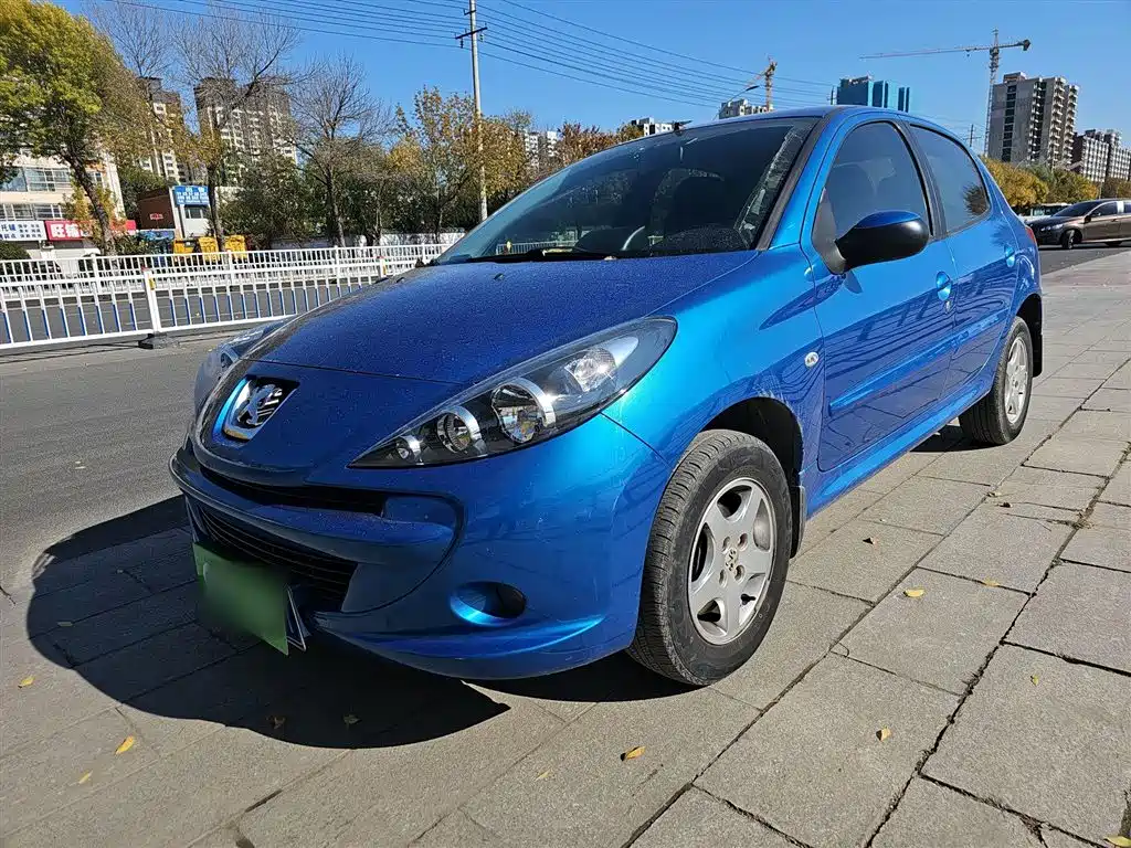 Peugeot 207 2014