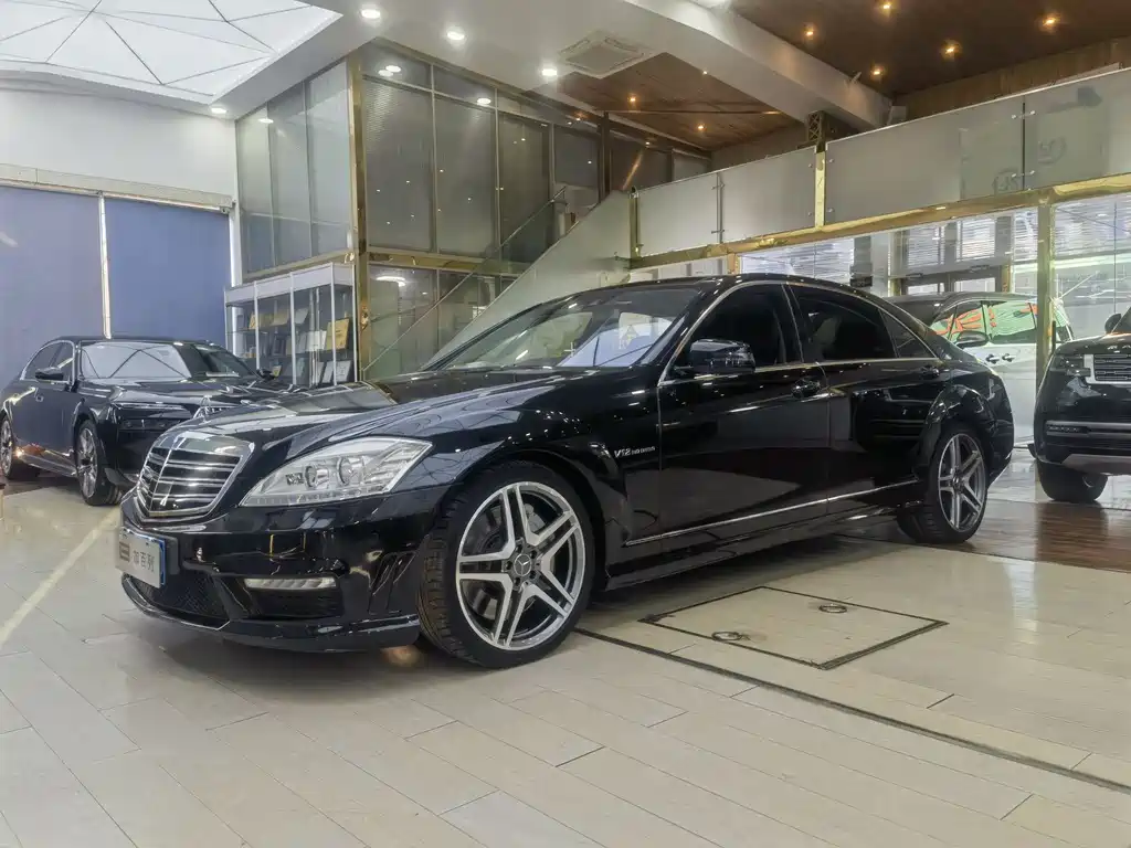 Mercedes-Benz S-Class AMG 2011
