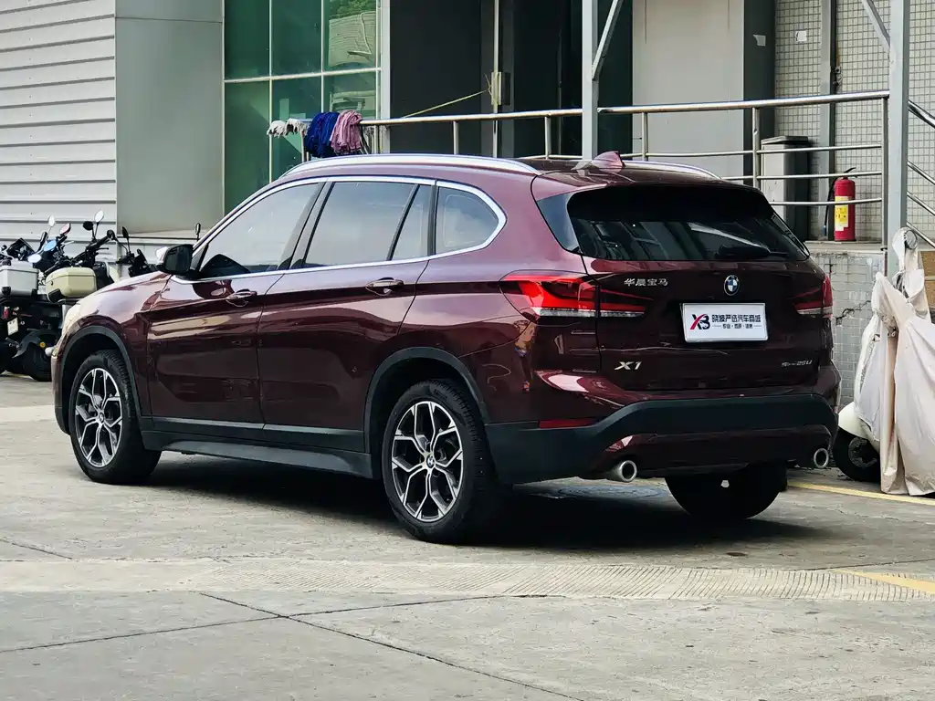 BMW X1 2022 sDrive25Li Lead
